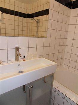 Hotel Lambeau Etterbeek Exterior foto